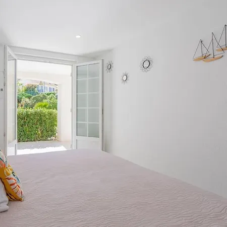 Apartment Beau 40m2, Proche Du Centre Saint-Raphael (Var)